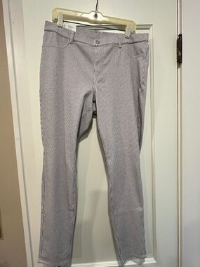 Uniqlo Stretchy Pull-on Jeans NWT